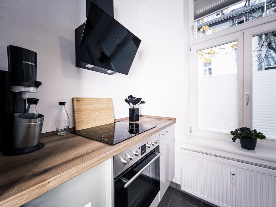 Wohlfühl-Oase mitten in der Stadt - Garten, Grill, Netflix und Drucker Leipzig Exterior foto